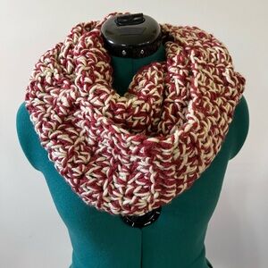 NEW Handmade Crochet Infinity Scarf